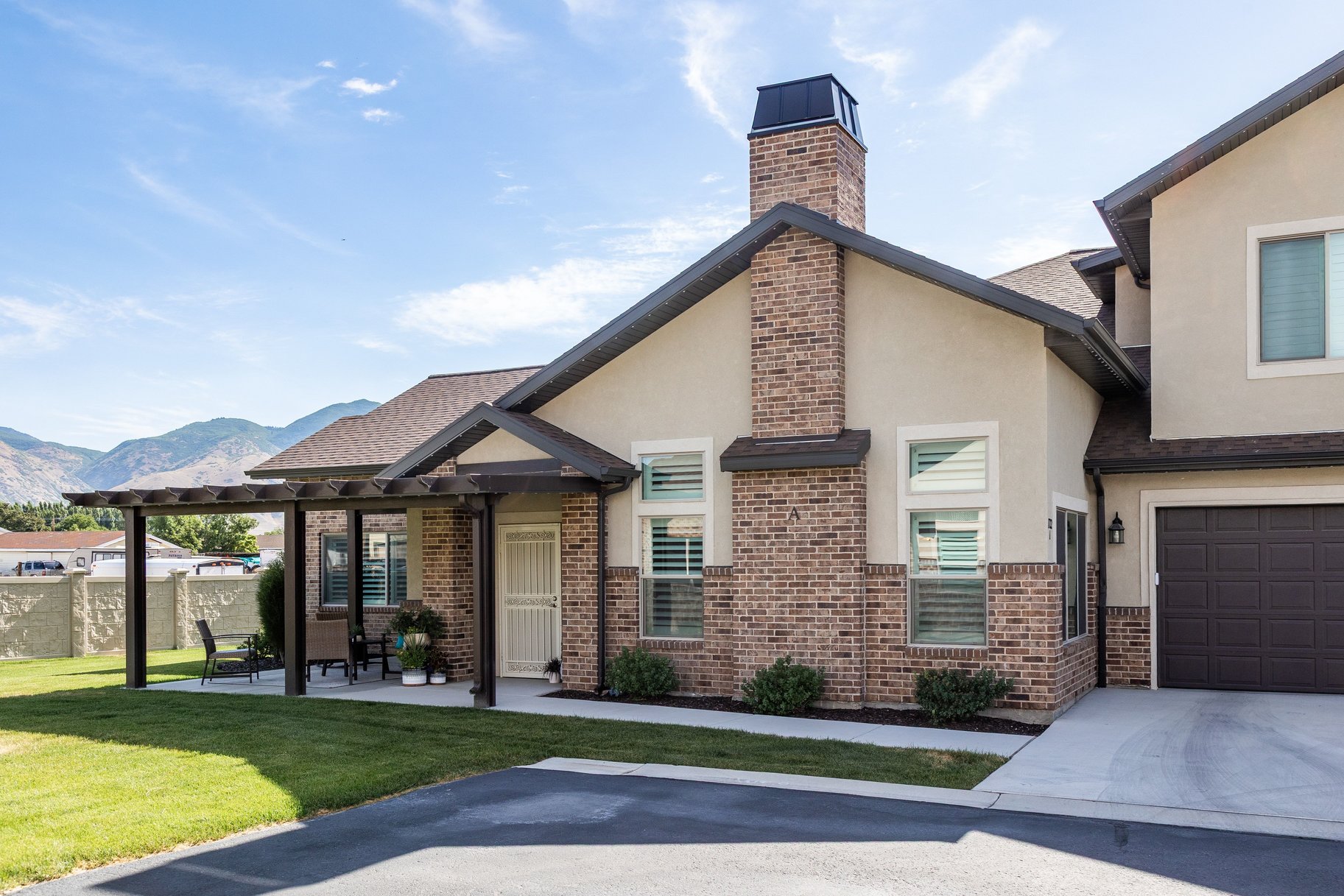  Fantastic 4 Bedroom Home in 55+ Community in Mapleton - 物件實景