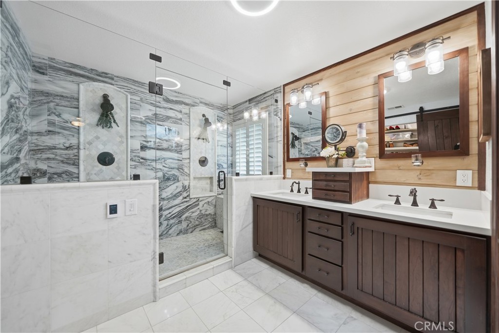 Murrieta, California, 92562, United States, 5 Bedrooms Bedrooms, ,4 BathroomsBathrooms,Residential,For Sale,2049135