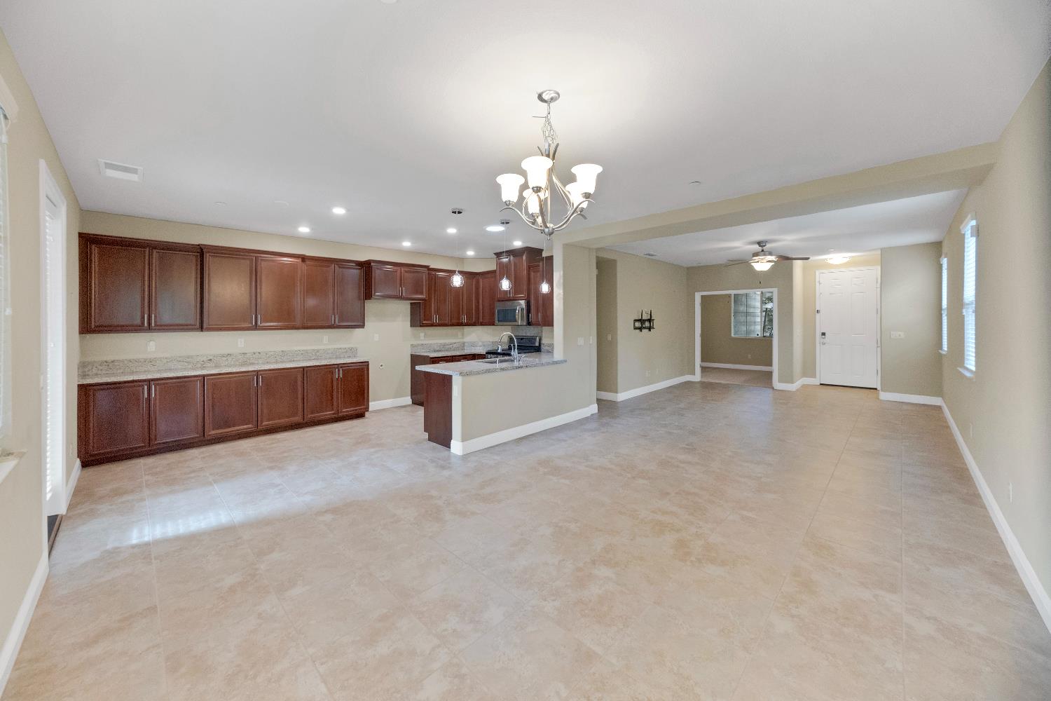 Roseville, California, 95661, United States, 3 Bedrooms Bedrooms, ,2 BathroomsBathrooms,Residential,For Sale,1987670