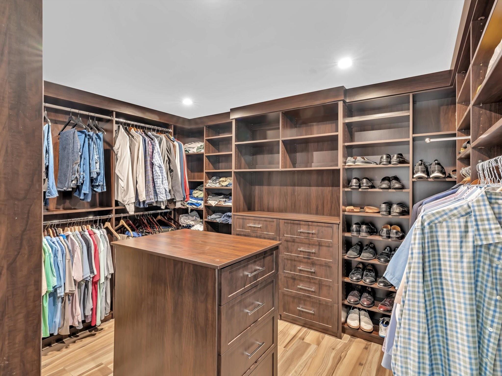 Fort Lauderdale, Florida, 33308, United States, 7 Bedrooms Bedrooms, ,8 BathroomsBathrooms,Residential,For Sale,1975659