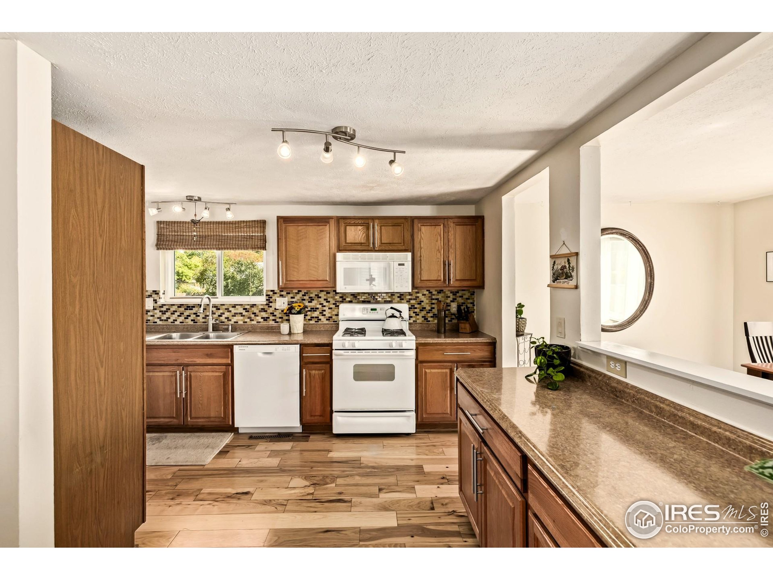 Westminster, Colorado, 80031, United States, 3 Bedrooms Bedrooms, ,2 BathroomsBathrooms,Residential,For Sale,1962957