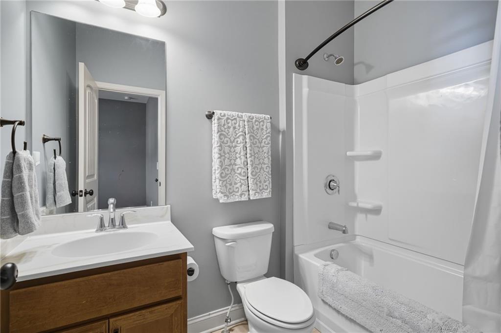 Cumming, Georgia, 30040, United States, 6 Bedrooms Bedrooms, ,5 BathroomsBathrooms,Residential,For Sale,1974767