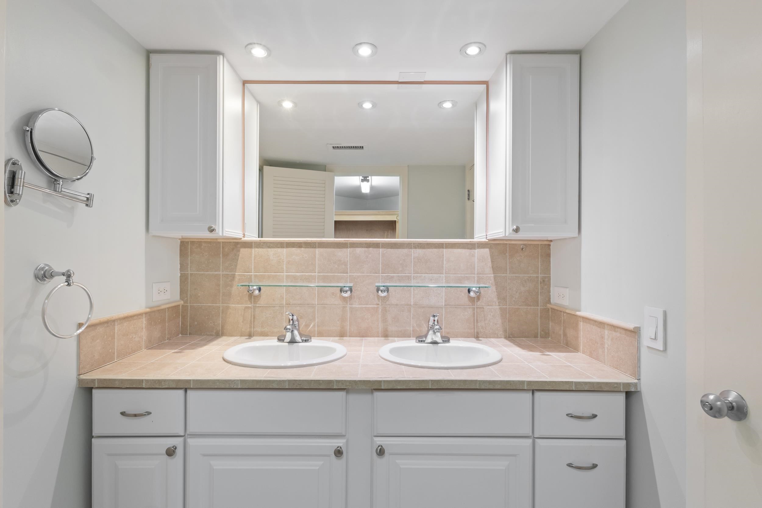  100 Ocean Creek Drive, Unit G 14  Ocean Creek Resort - 物件實景