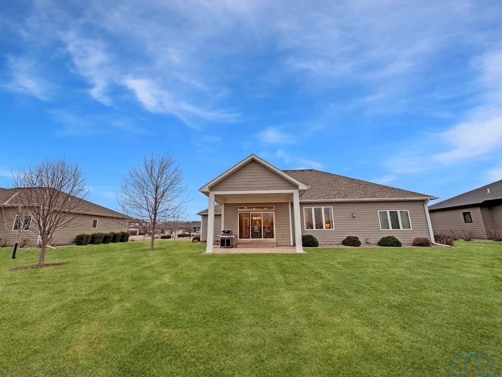 Dakota Dunes, South Dakota, 57049, United States, 5 Bedrooms Bedrooms, ,3 BathroomsBathrooms,Residential,For Sale,2012063