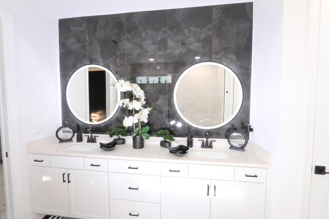 Port St Lucie, Florida, 34987, United States, 2 Bedrooms Bedrooms, ,2 BathroomsBathrooms,Residential,For Sale,2008959