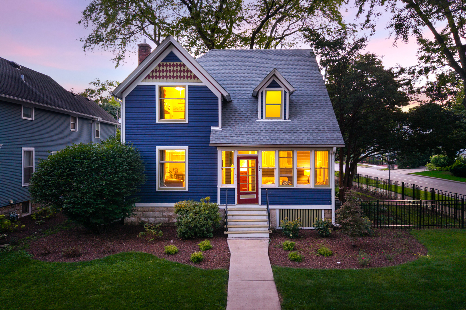 Naperville, Illinois, 60540, United States, 4 Bedrooms Bedrooms, ,3 BathroomsBathrooms,Residential,For Sale,1989489