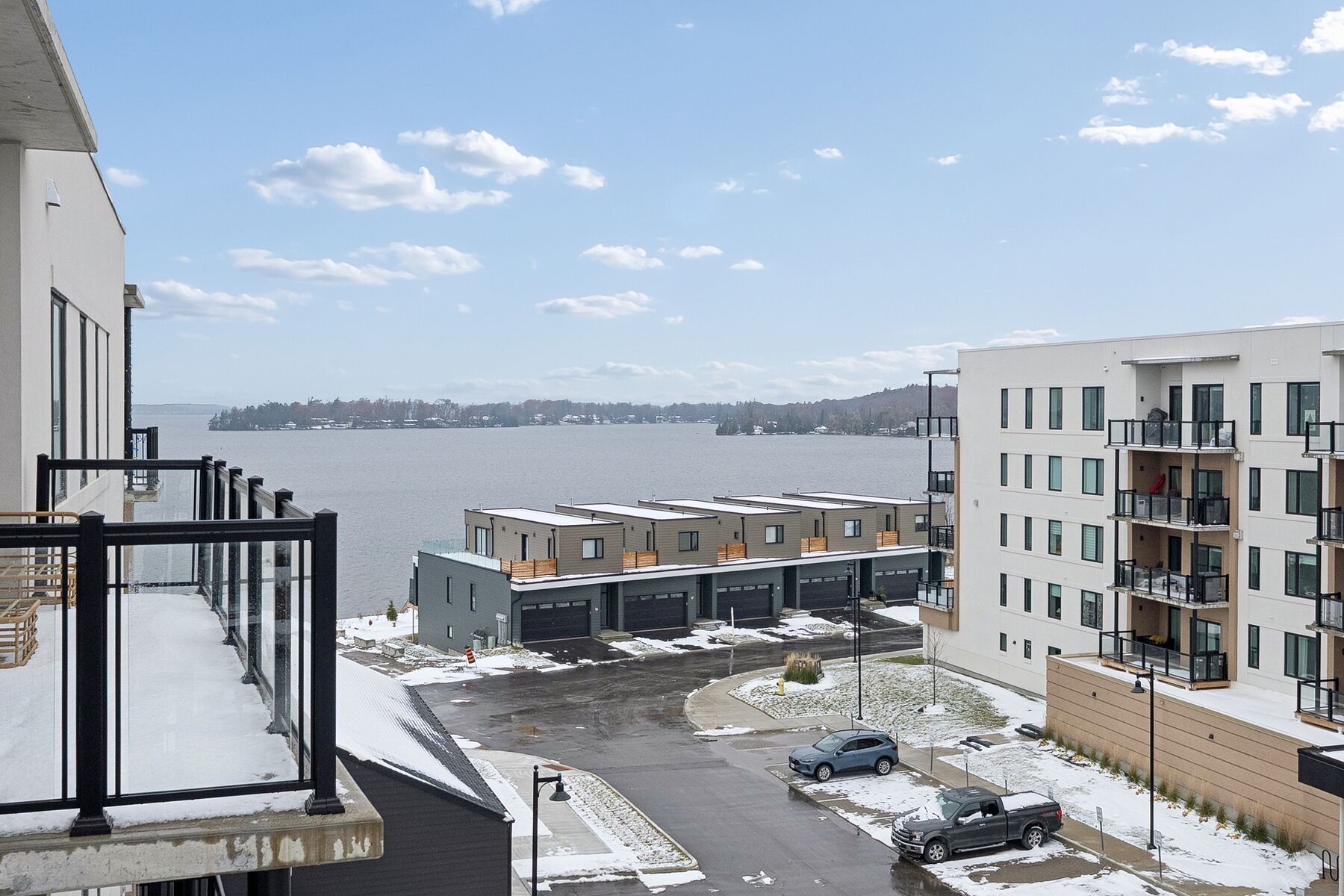  Penthouse on Cameron Lake - 物件實景