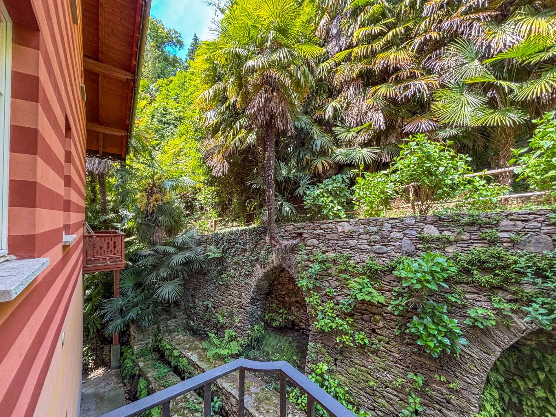 Ghiffa, Verbano-Cusio-Ossola, 28055, IT, 9 Bedrooms Bedrooms, ,11 BathroomsBathrooms,Residential,For Sale,1829137