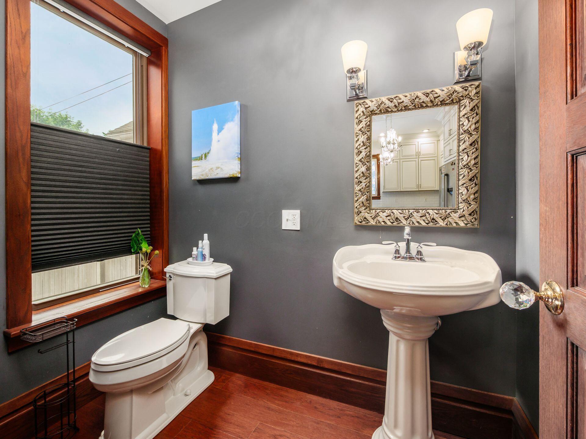 Columbus, Ohio, 43201, United States, 3 Bedrooms Bedrooms, ,4 BathroomsBathrooms,Residential,For Sale,1858166