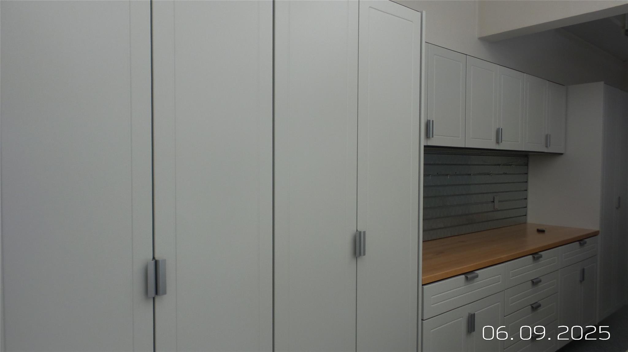 Great Falls, Montana, 59401, United States, 2 Bedrooms Bedrooms, ,4 BathroomsBathrooms,Residential,For Sale,1984477