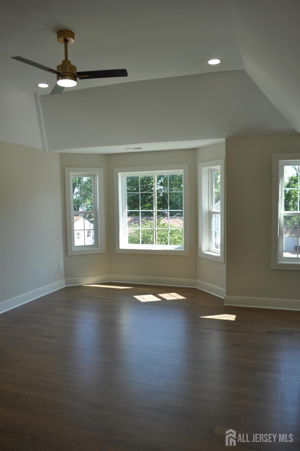 Woodbridge, New Jersey, 07095, United States, 4 Bedrooms Bedrooms, ,4 BathroomsBathrooms,Residential,For Sale,1920305