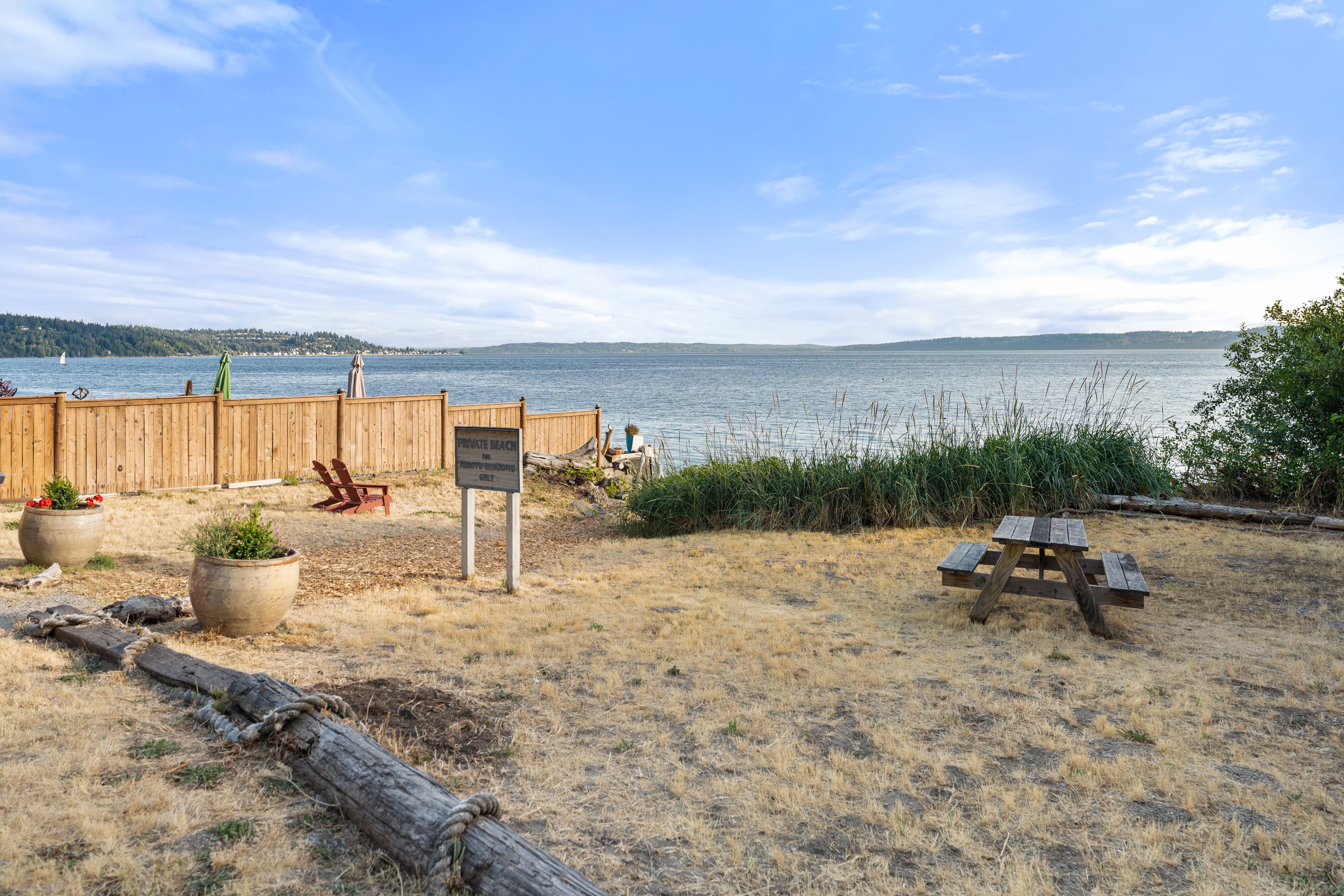  10825 Marine View Dr SW, Seattle, WA 98146 - 物件實景