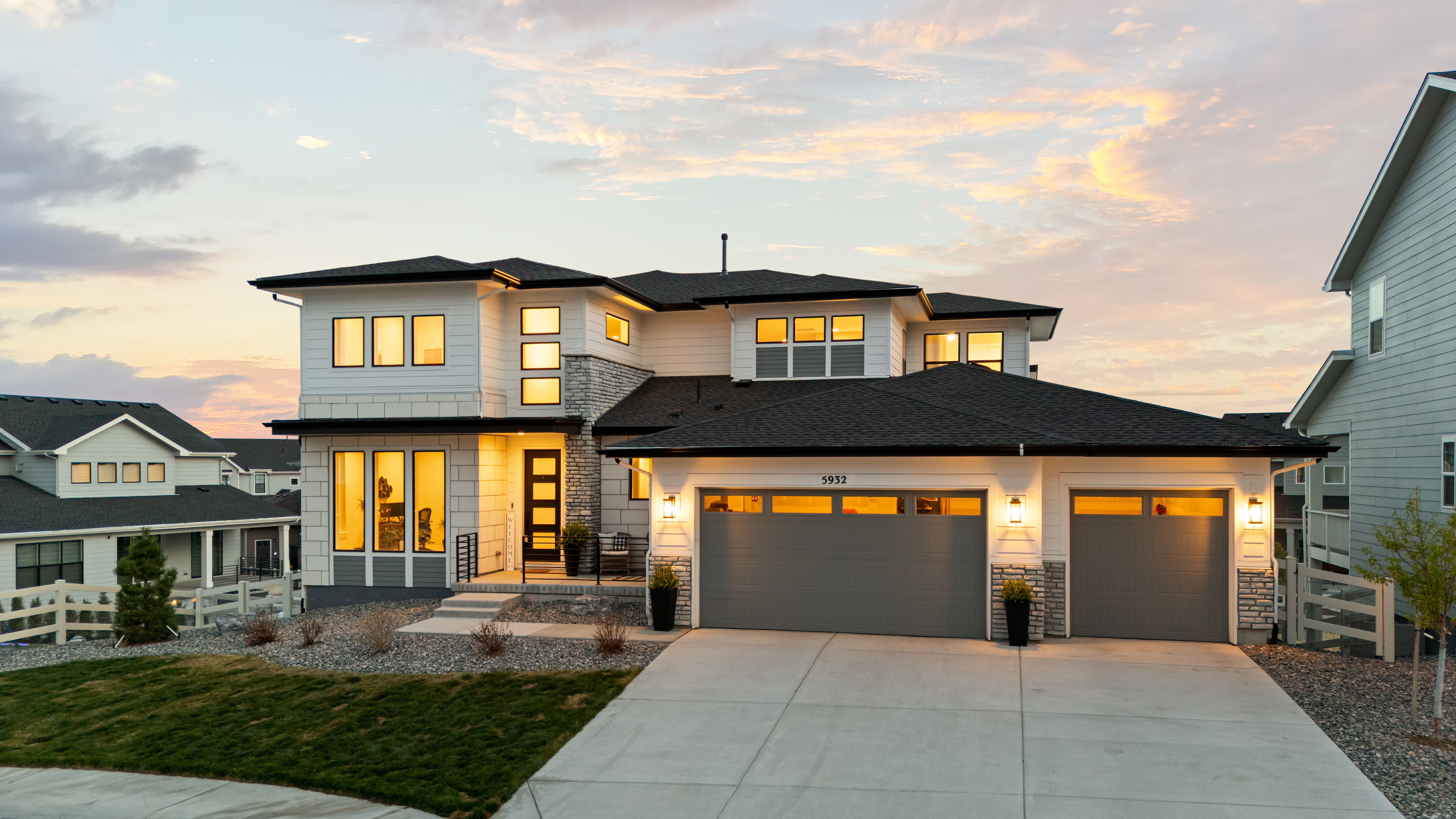  Skip the build time and step straight into 5932 Los Olivas Point - 物件實景