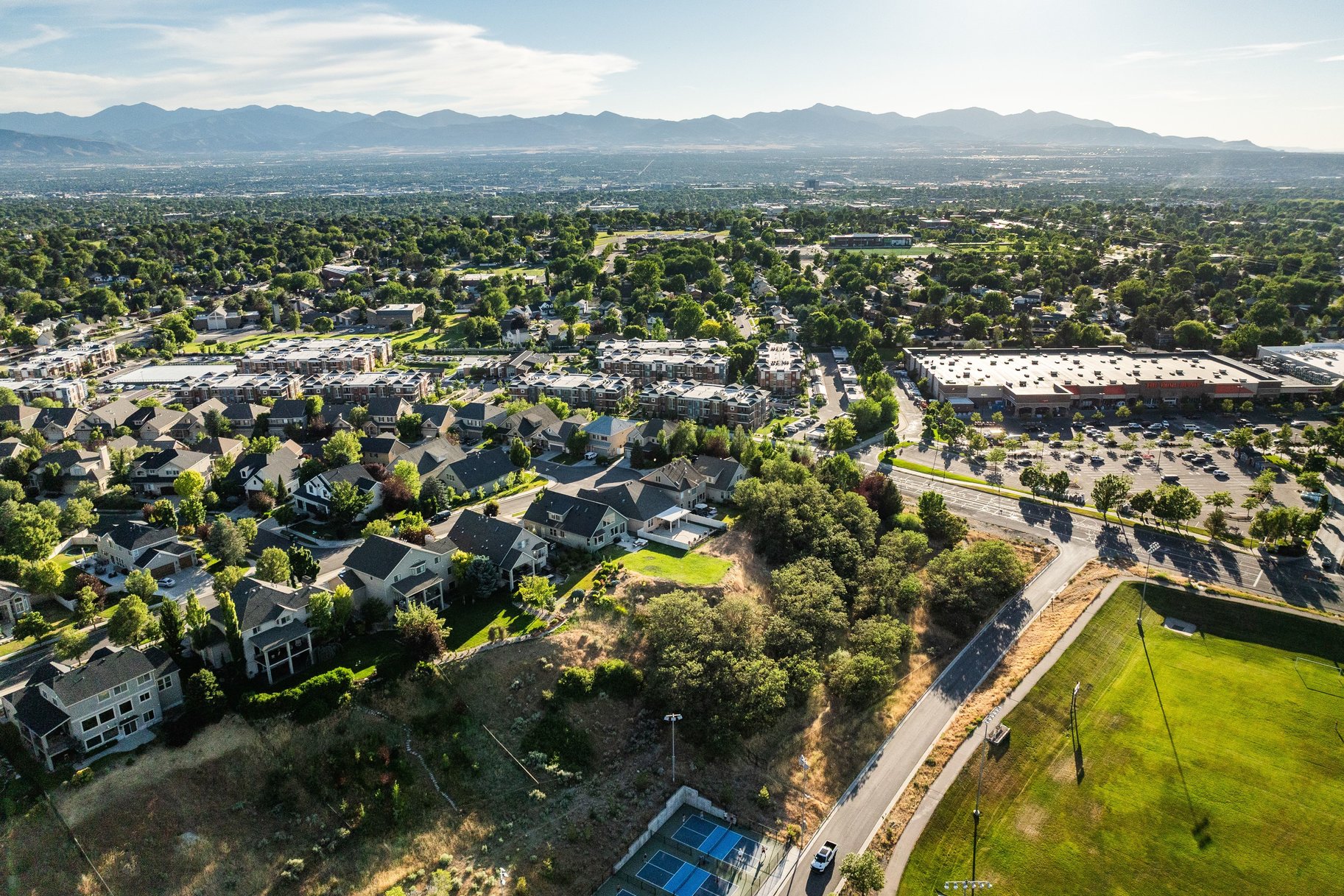  rocklin retreat where  majestic mountains meets city views - 物件實景