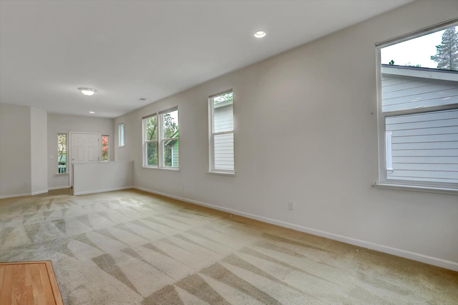 Grass Valley, California, 95945, United States, 2 Bedrooms Bedrooms, ,2 BathroomsBathrooms,Residential,For Sale,2010026