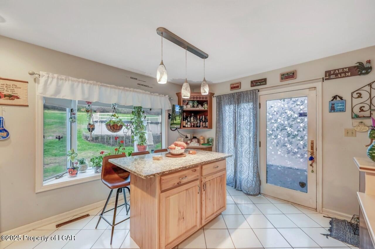 Sugarloaf, Pennsylvania, 18249, United States, 4 Bedrooms Bedrooms, ,3 BathroomsBathrooms,Residential,For Sale,1996756