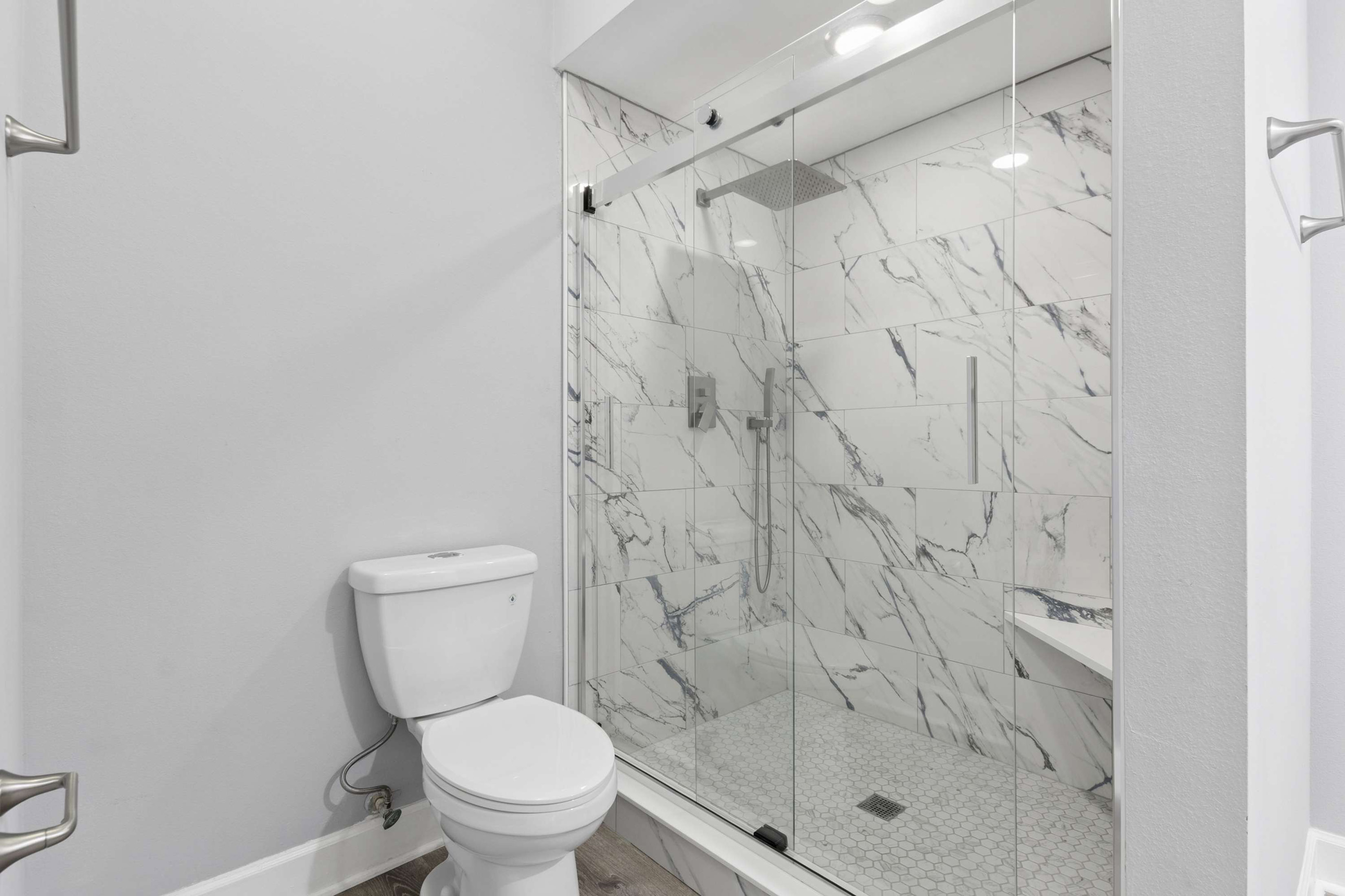  Renovated Condo Combines Comfort, Privacy and Intown Convenience - 物件實景