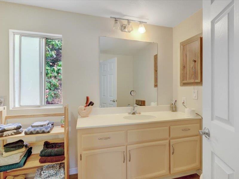 Grass Valley, California, 95949, United States, 3 Bedrooms Bedrooms, ,2 BathroomsBathrooms,Residential,For Sale,1982104