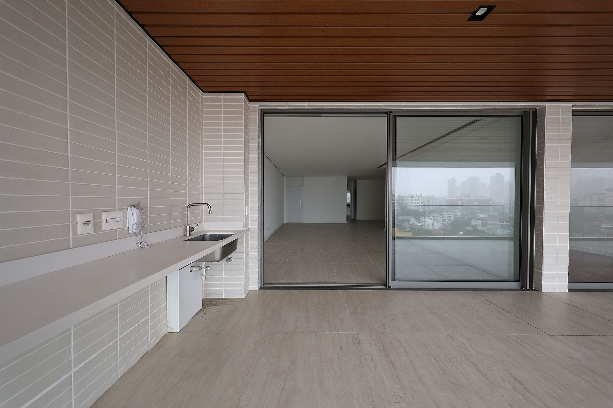  Spacious four-suite residence in a full-service residential condominium - 物件實景