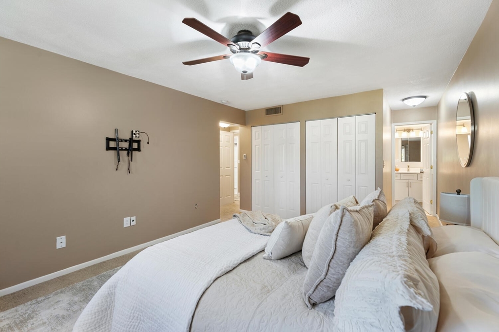 Peabody, Massachusetts, 01940, United States, 2 Bedrooms Bedrooms, ,3 BathroomsBathrooms,Residential,For Sale,1989957