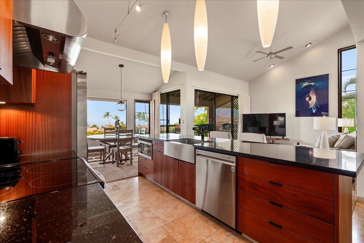 Kihei, Hawaii, 96753, United States, 2 Bedrooms Bedrooms, ,2 BathroomsBathrooms,Residential,For Sale,1795199
