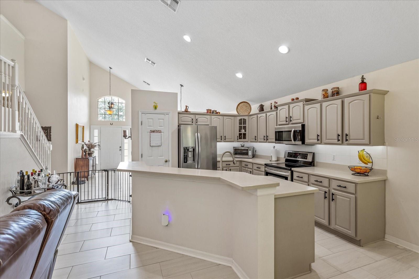 ORLANDO, Florida, 32832, United States, 4 Bedrooms Bedrooms, ,3 BathroomsBathrooms,Residential,For Sale,1915391