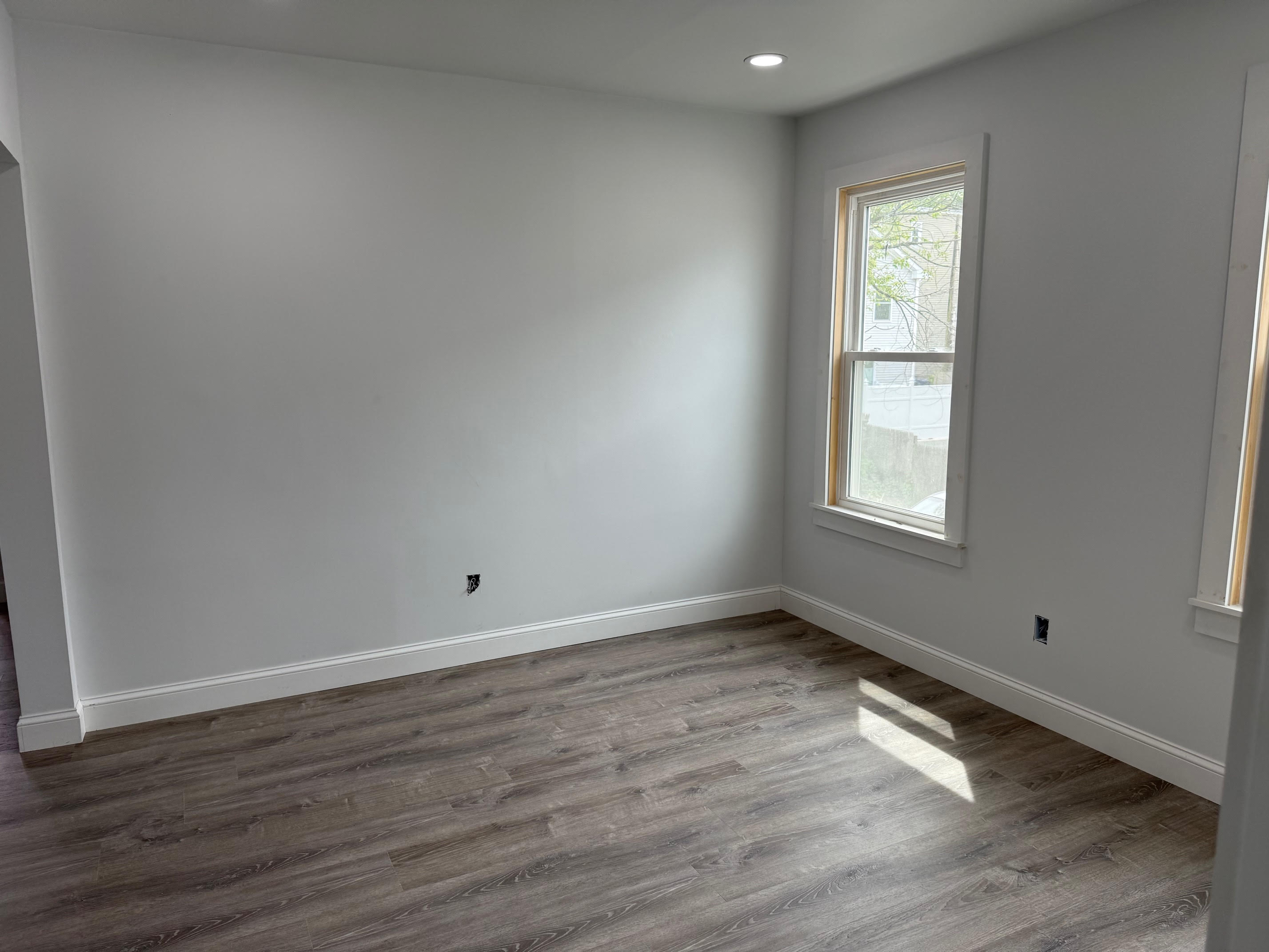 Bridgeport, Connecticut, 06610, United States, 6 Bedrooms Bedrooms, ,3 BathroomsBathrooms,Residential,For Sale,1929111