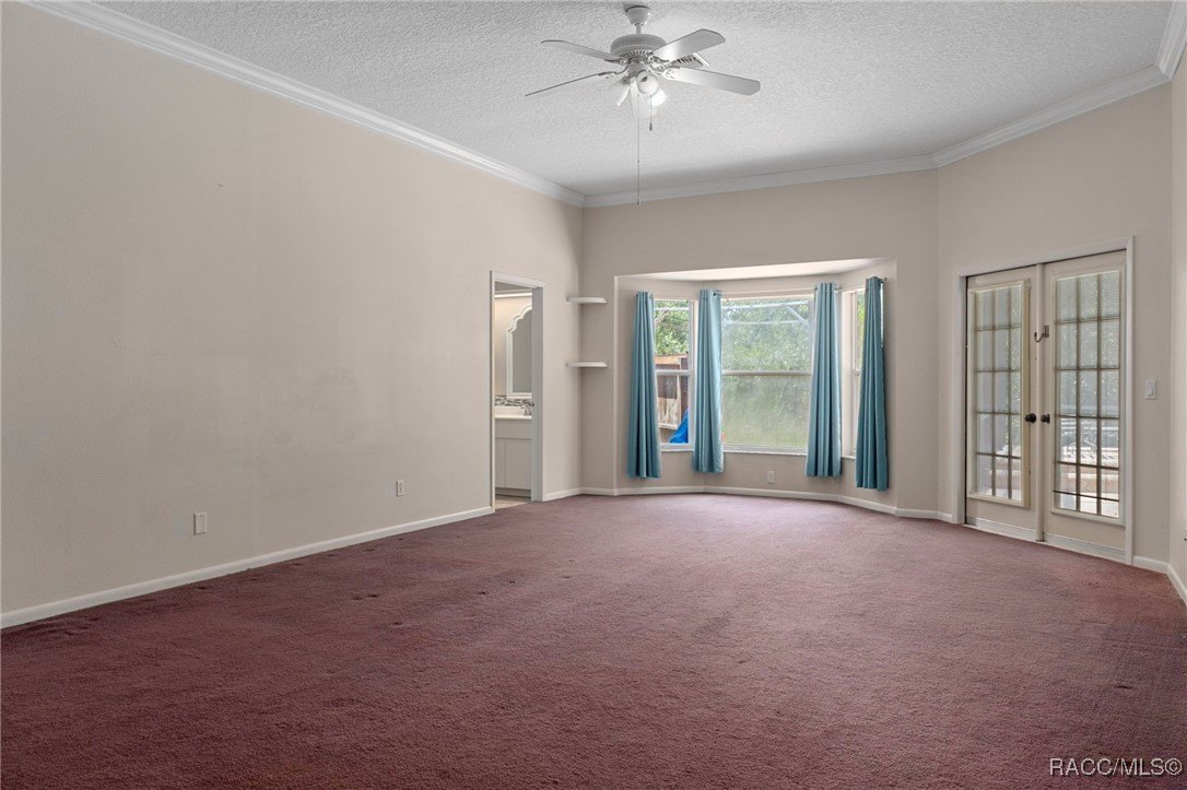 Homosassa, Florida, 34446, United States, 5 Bedrooms Bedrooms, ,4 BathroomsBathrooms,Residential,For Sale,1916240