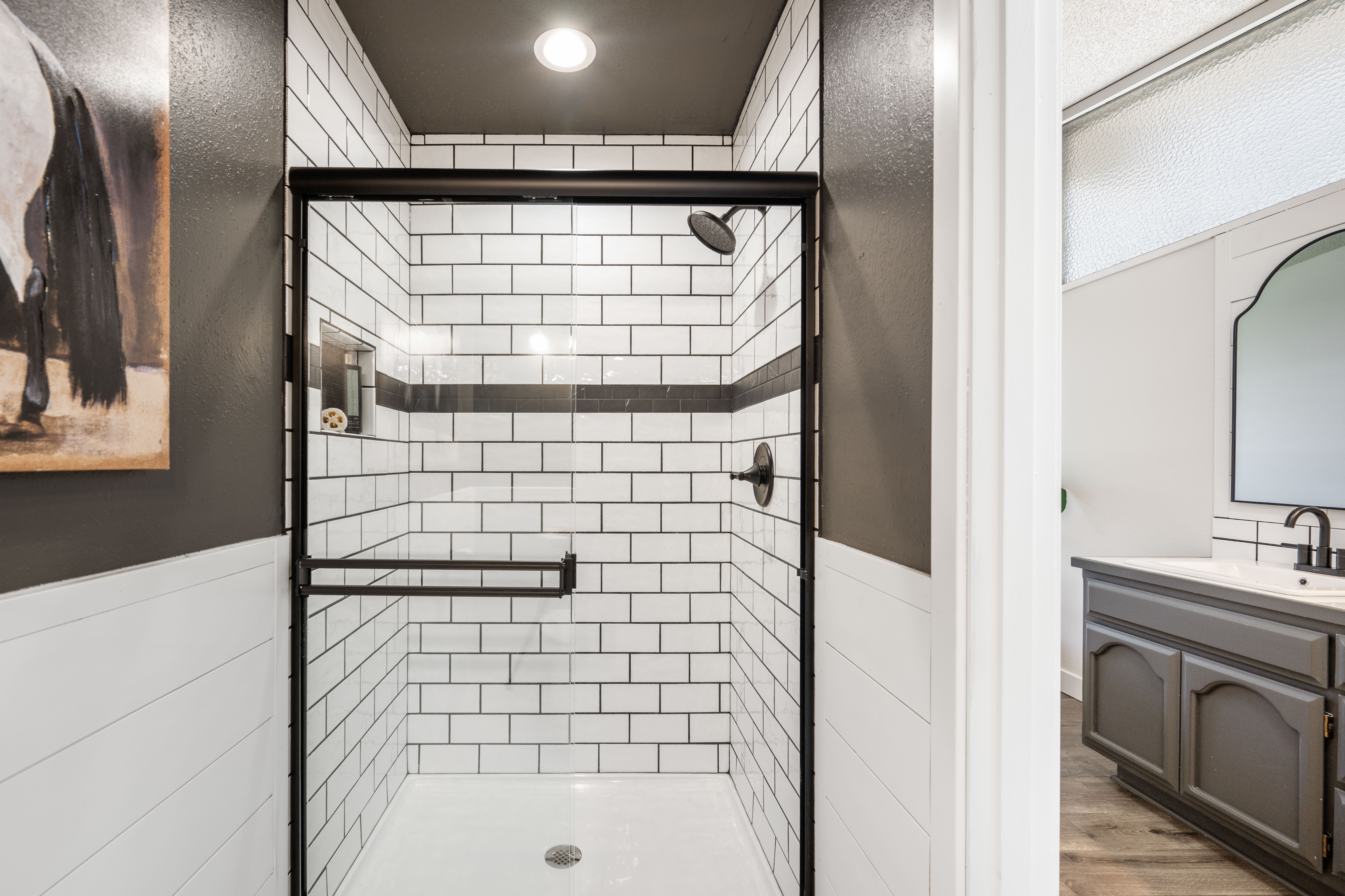  Fully Updated Kitchen, Bathrooms, Floors & More - 物件實景