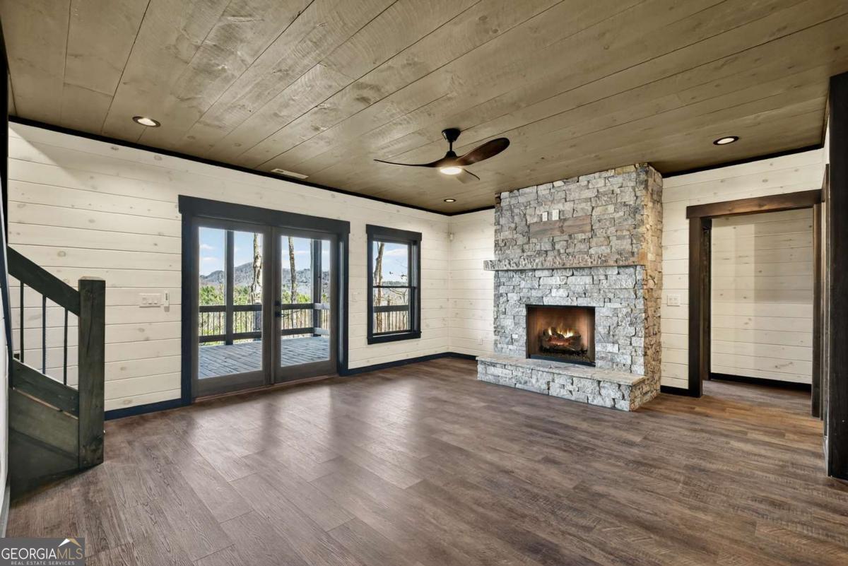 Mineral Bluff, Georgia, 30559, United States, 4 Bedrooms Bedrooms, ,4 BathroomsBathrooms,Residential,For Sale,2011407