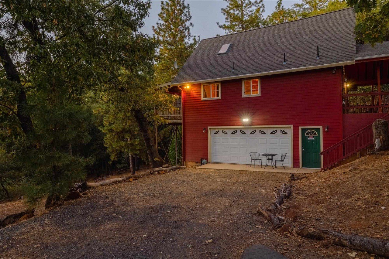 Sonora, California, 95370, United States, 4 Bedrooms Bedrooms, ,3 BathroomsBathrooms,Residential,For Sale,1793029