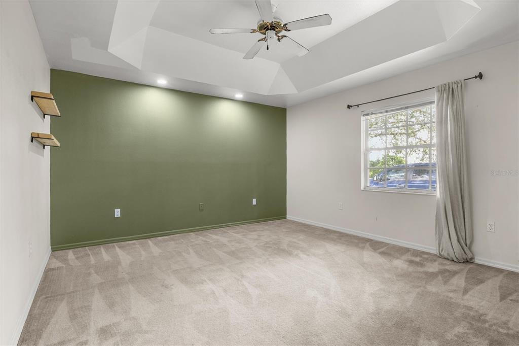 Lakeland, Florida, 33813, United States, 4 Bedrooms Bedrooms, ,4 BathroomsBathrooms,Residential,For Sale,1948005