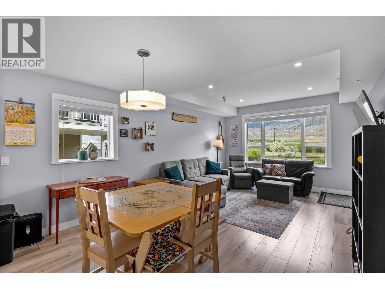 KAMLOOPS, British Columbia, V2C 0G8, CA, 3 Bedrooms Bedrooms, ,2 BathroomsBathrooms,Residential,For Sale,1951302