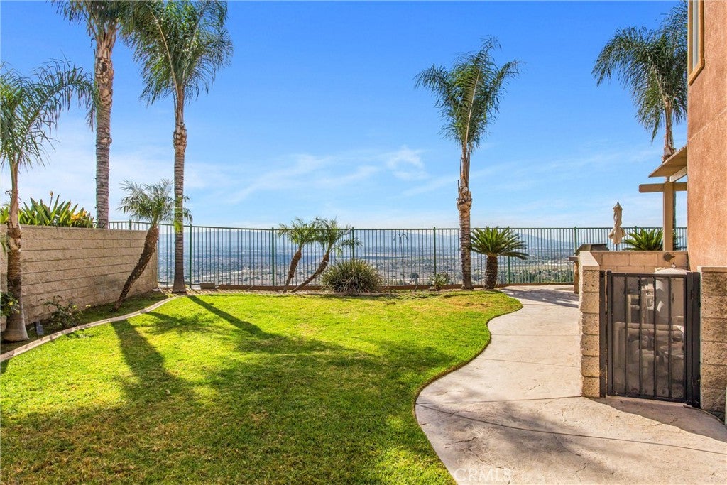 Highland, California, 92346, United States, 5 Bedrooms Bedrooms, ,5 BathroomsBathrooms,Residential,For Sale,1989215