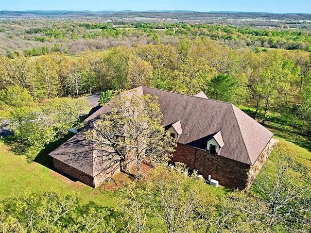 Tahlequah, Oklahoma, 74464, United States, 4 Bedrooms Bedrooms, ,6 BathroomsBathrooms,Residential,For Sale,1983044