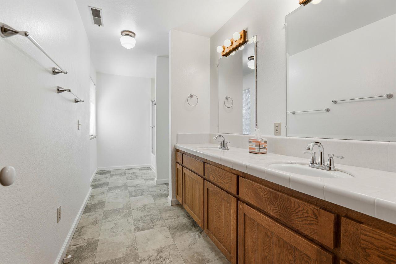 Carmel Valley, California, 93924, United States, 4 Bedrooms Bedrooms, ,3 BathroomsBathrooms,Residential,For Sale,1991028