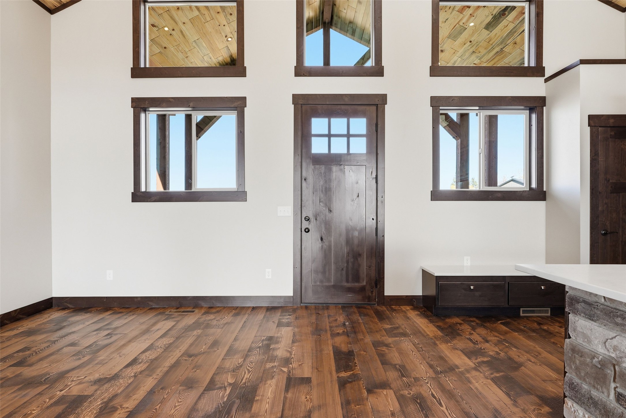  475 Ashleigh Lane - 物件實景