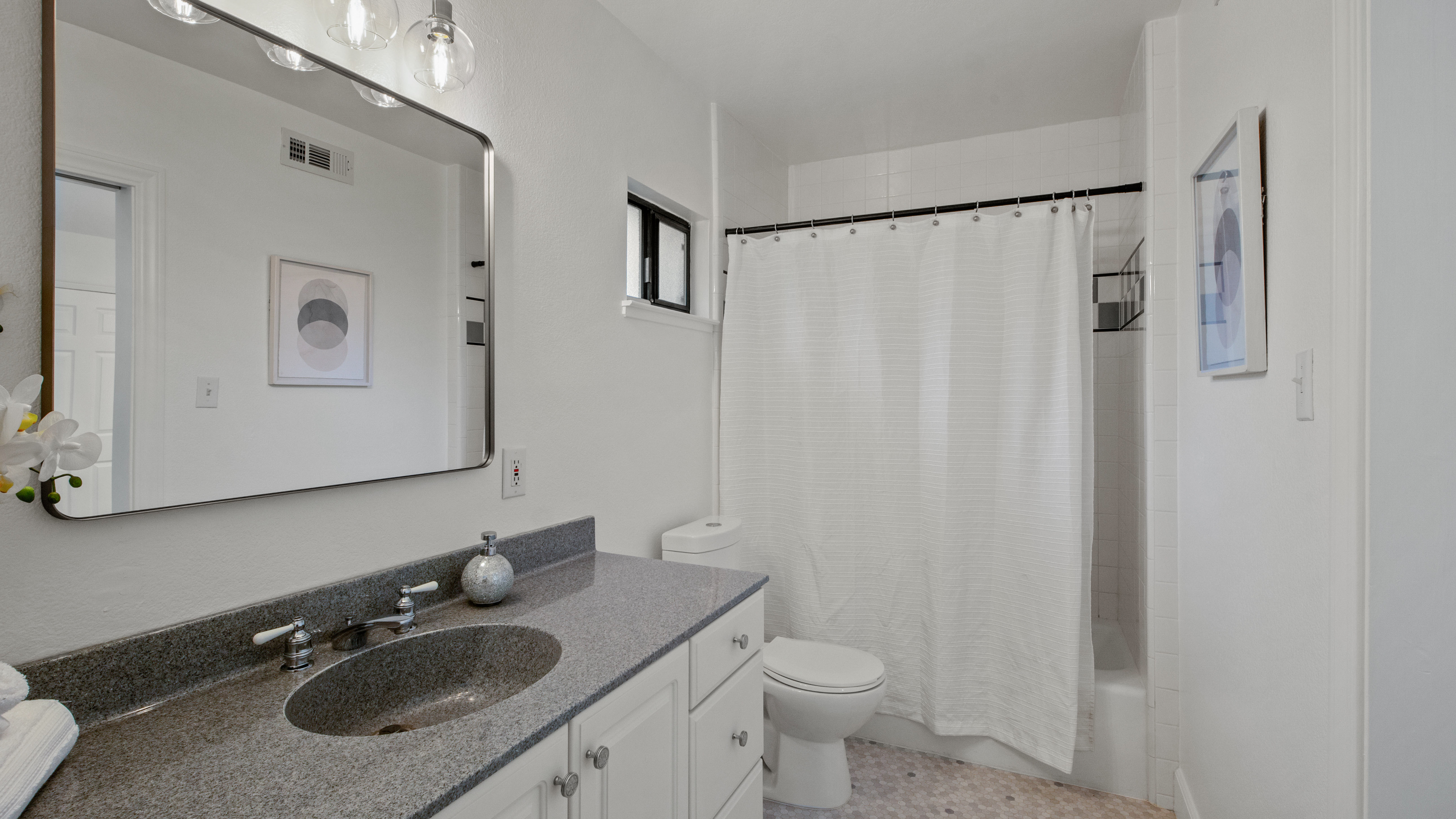 Expanded Single Story Home in Desirable Southern Novato - 物件實景