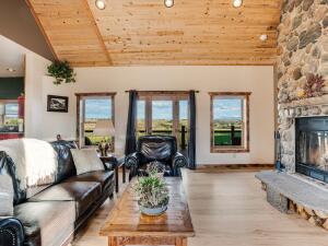 13007 Shavano Valley Rd, Montrose, Colorado, 81403, United States, 7 Bedrooms Bedrooms, ,4 BathroomsBathrooms,Residential,For Sale,13007 Shavano Valley Rd,1673126