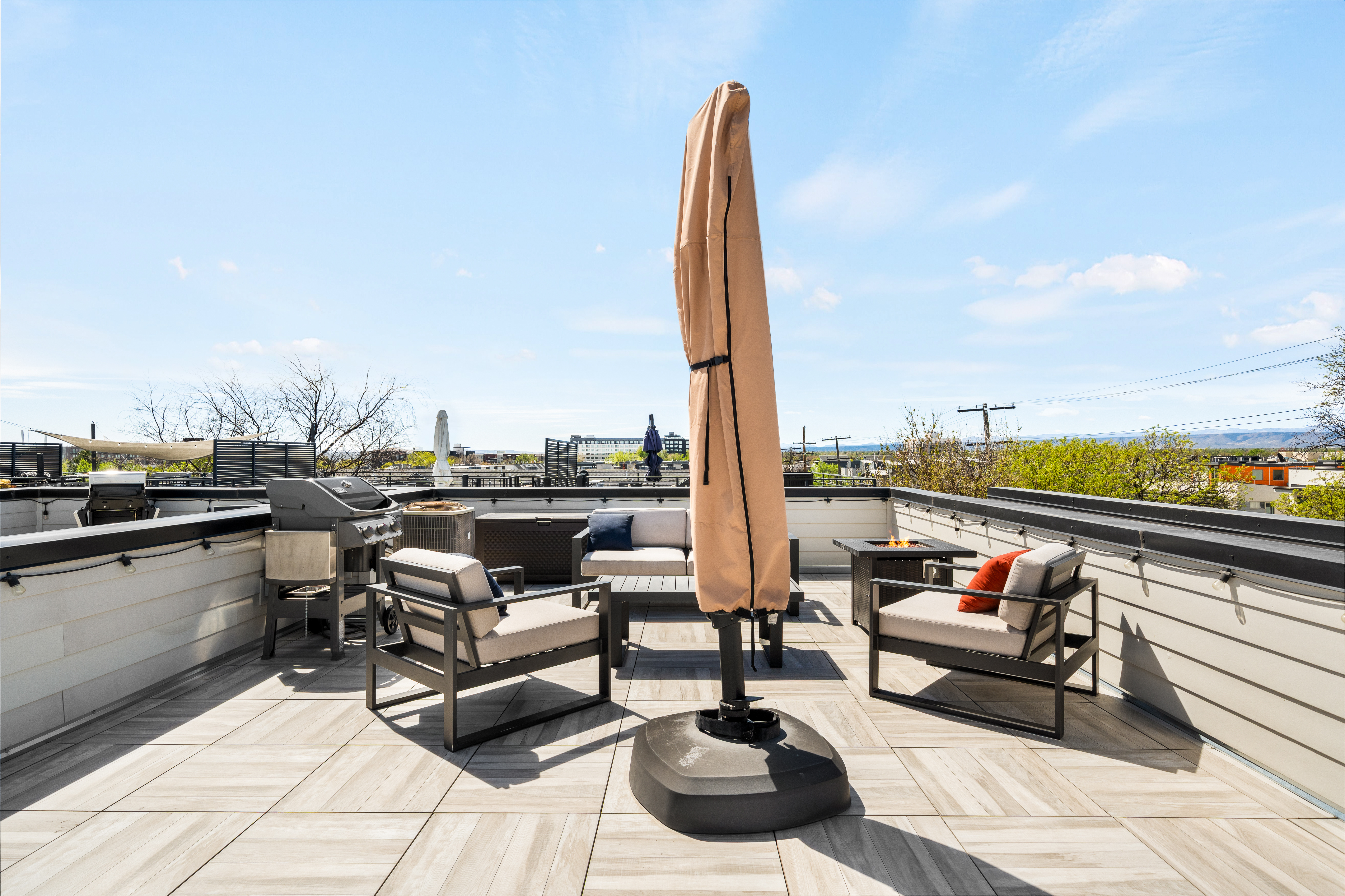  Sweeping, Unobstructed Mountain Views From This Sloan