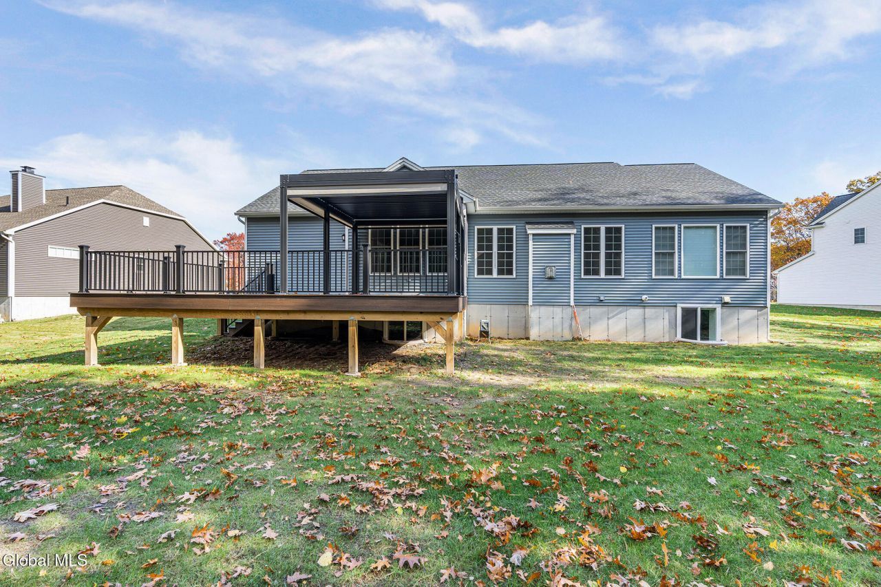 Halfmoon, New York, 12065, United States, 4 Bedrooms Bedrooms, ,3 BathroomsBathrooms,Residential,For Sale,1987891