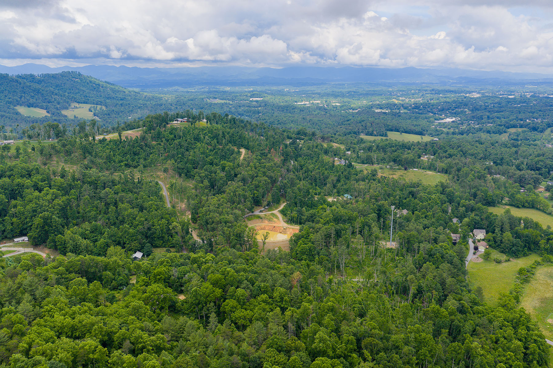  WEAVERVILLE - 物件實景