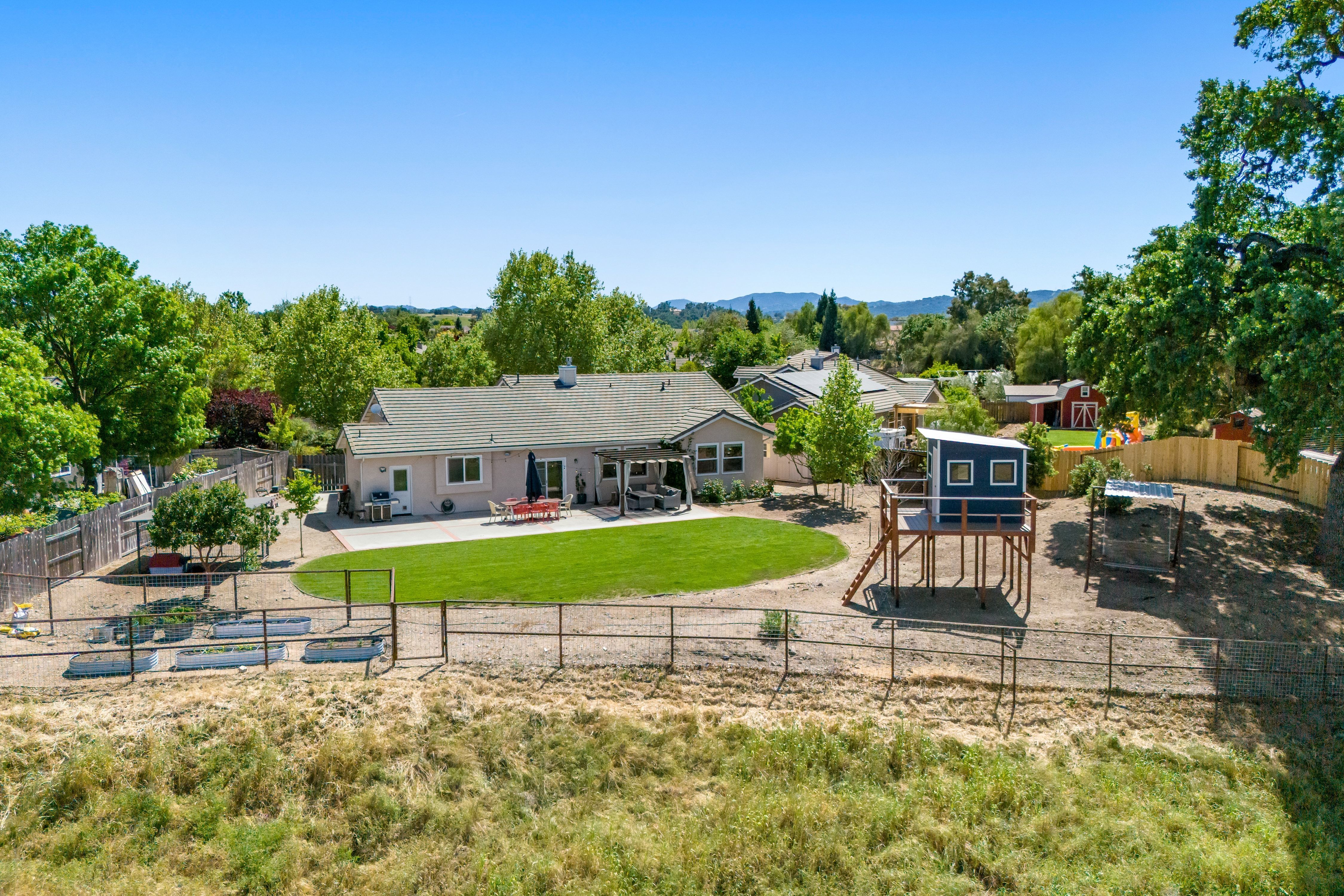  310 Whitewater Road, Templeton, CA 93465 - 物件實景