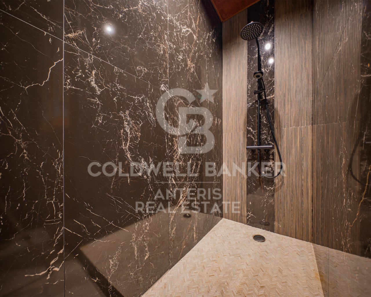Barcelona, Catalonia, ES, 2 Bedrooms Bedrooms, ,2 BathroomsBathrooms,Residential,For Sale,1932688