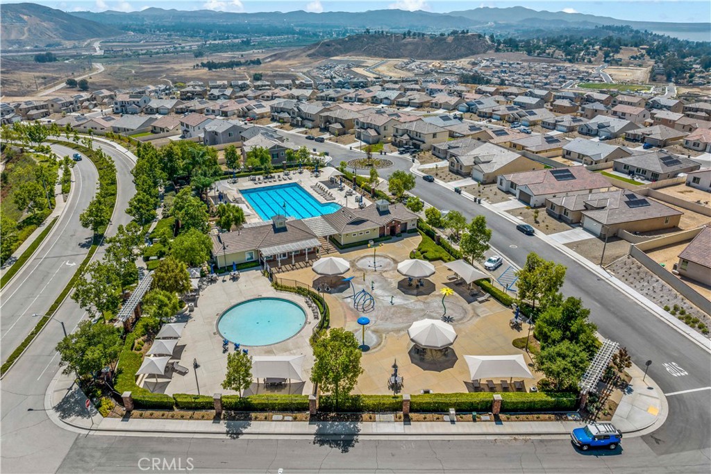 Lake Elsinore, California, 92530, United States, 5 Bedrooms Bedrooms, ,3 BathroomsBathrooms,Residential,For Sale,1881678