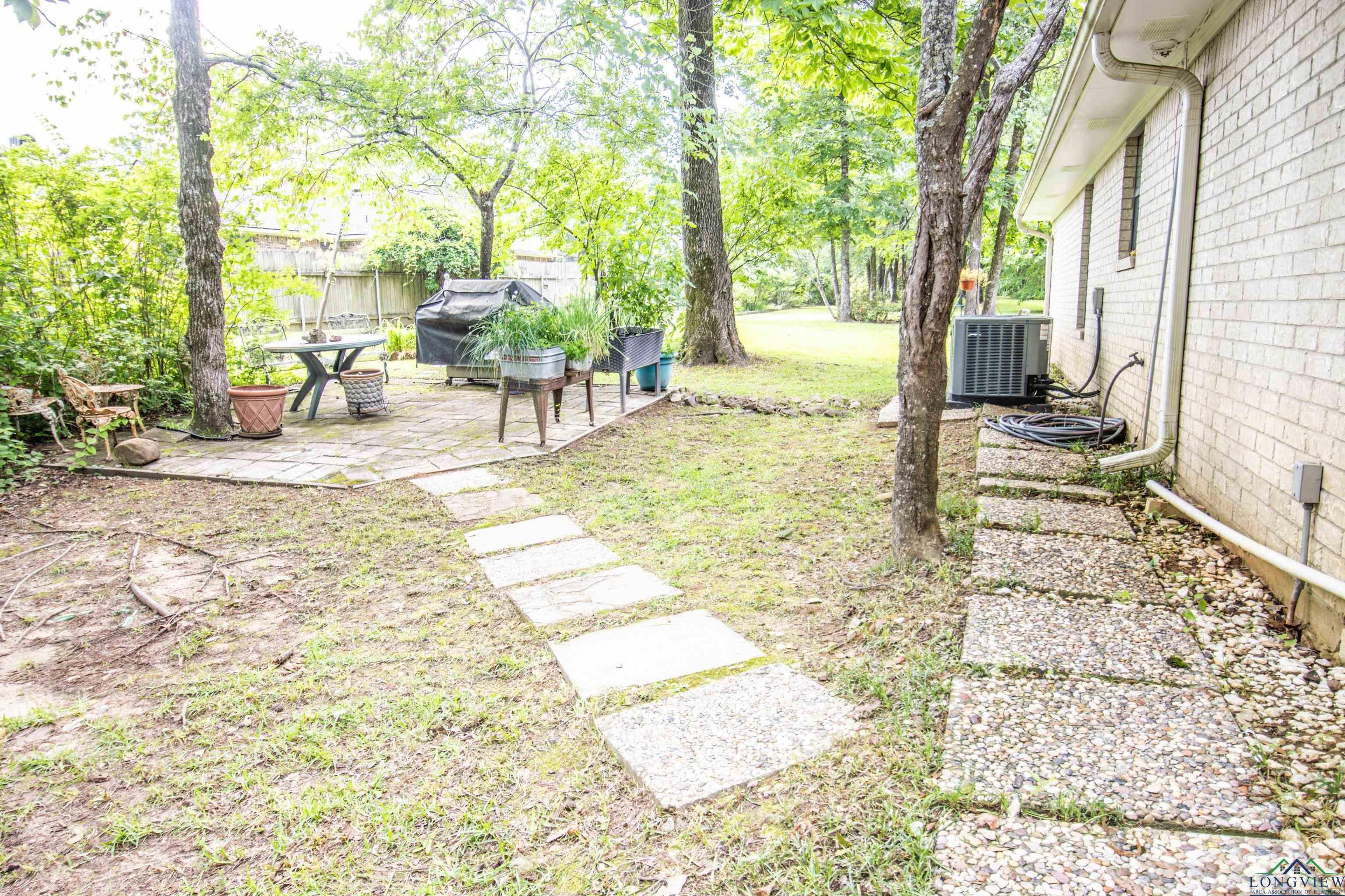 Karnack, Texas, 75661, United States, 4 Bedrooms Bedrooms, ,2 BathroomsBathrooms,Residential,For Sale,1979700