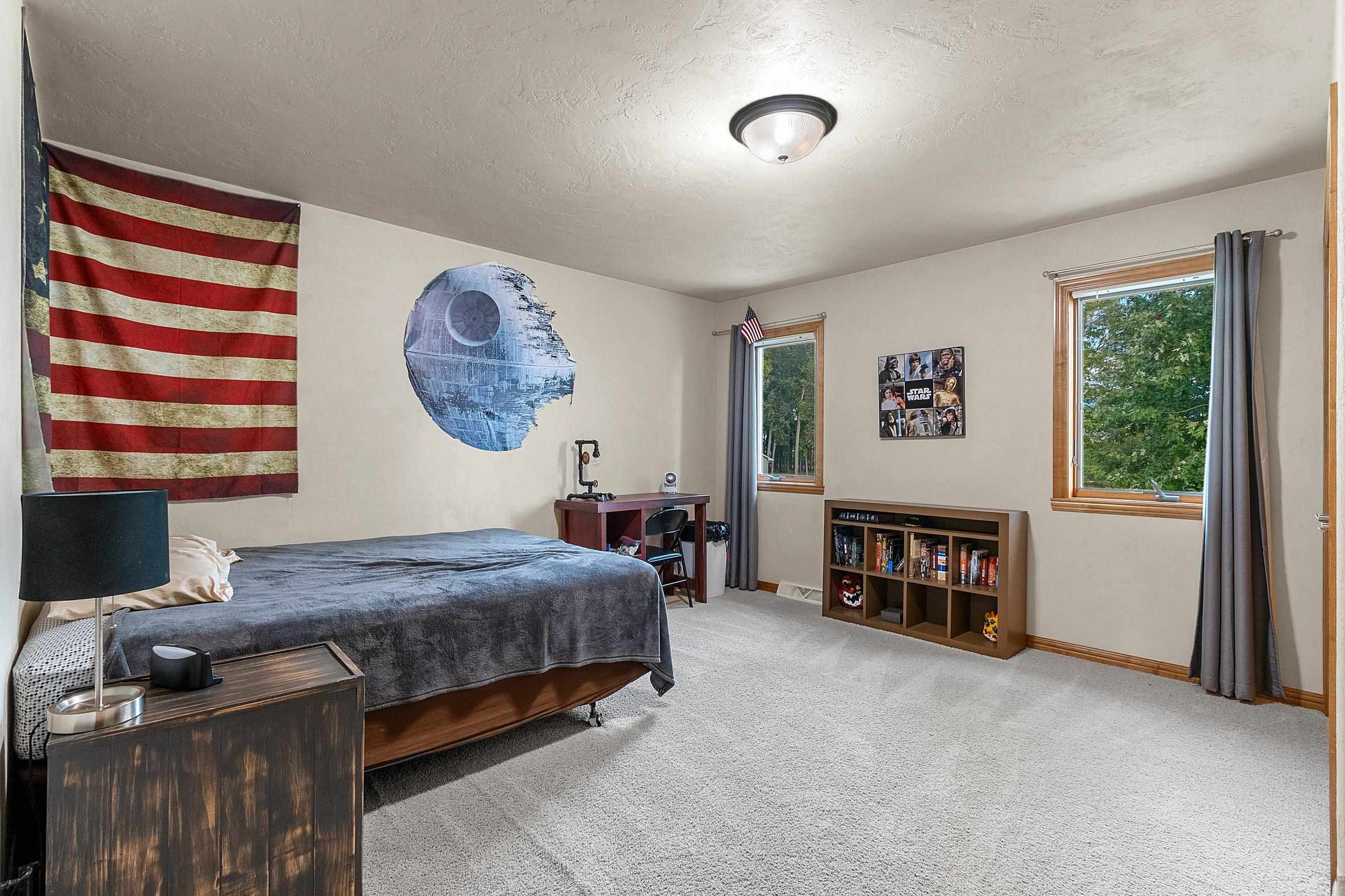 APPLETON, Wisconsin, 54913, United States, 4 Bedrooms Bedrooms, ,3 BathroomsBathrooms,Residential,For Sale,1960996