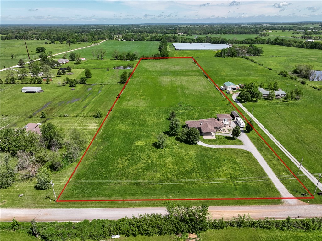 Gentry, Arkansas, 72734, United States, 5 Bedrooms Bedrooms, ,3 BathroomsBathrooms,Residential,For Sale,1778462