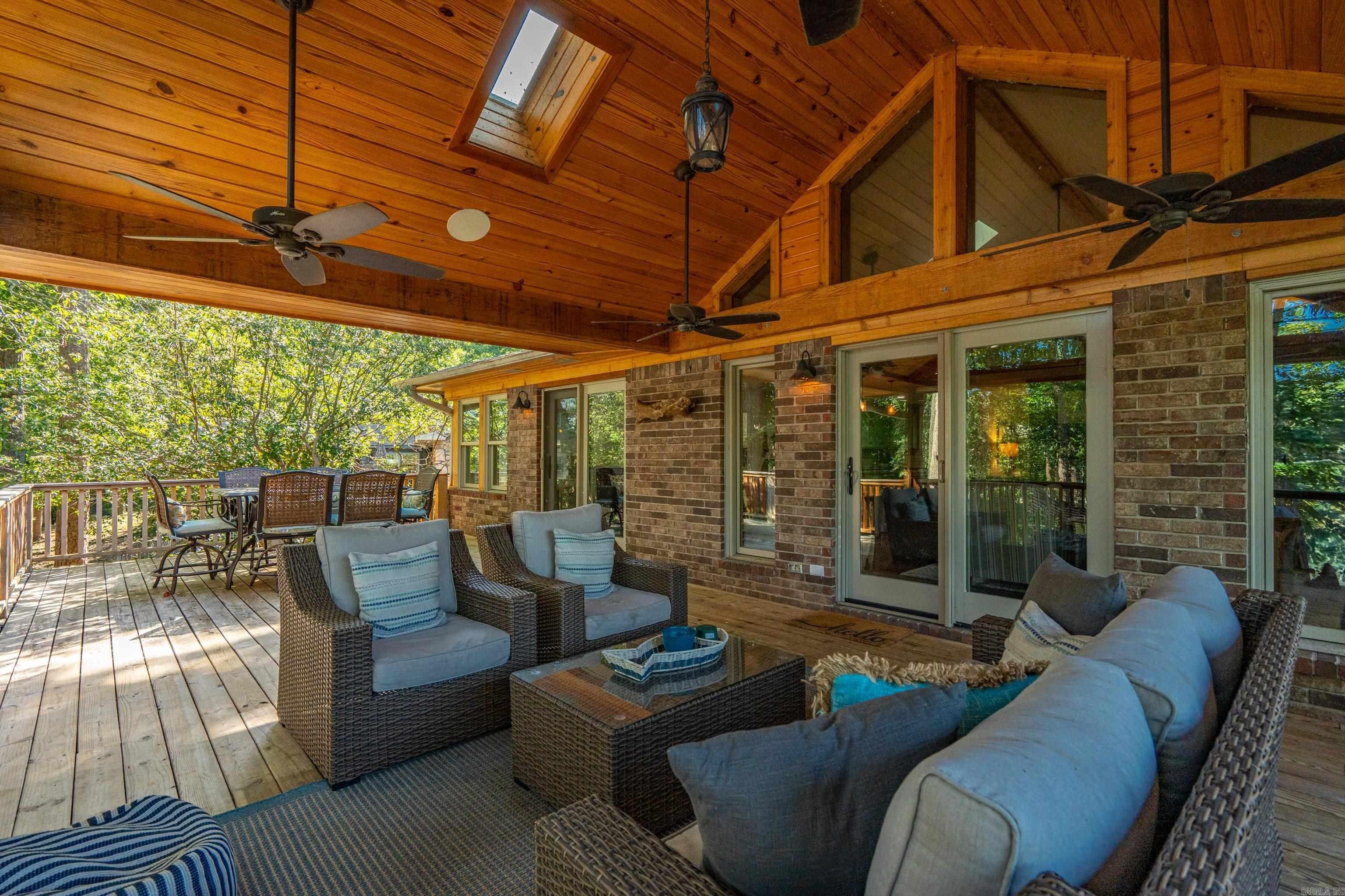Hot Springs, Arkansas, 71913, United States, 3 Bedrooms Bedrooms, ,3 BathroomsBathrooms,Residential,For Sale,1905821