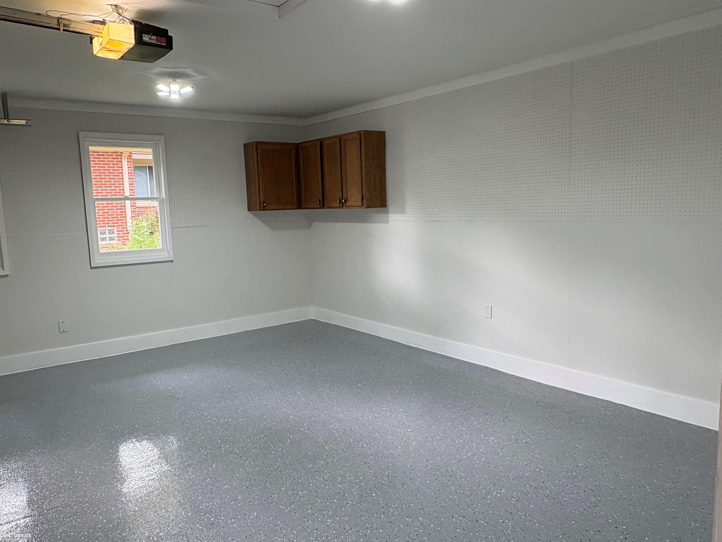 Rochester Hills, Michigan, 48307, United States, 3 Bedrooms Bedrooms, ,3 BathroomsBathrooms,Residential,For Sale,1909287